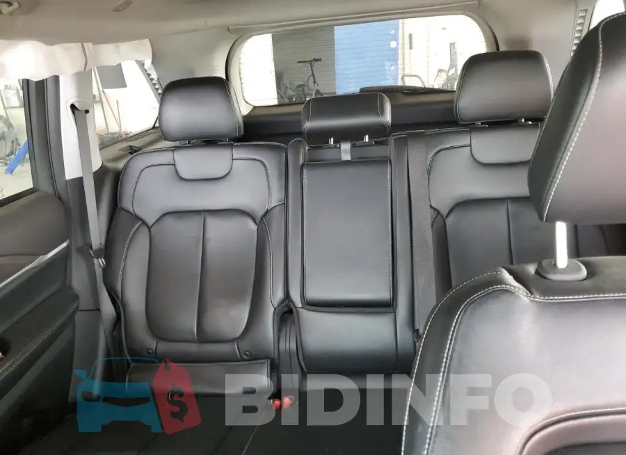 1C4RJGBG1PC514732 Photo# 10
