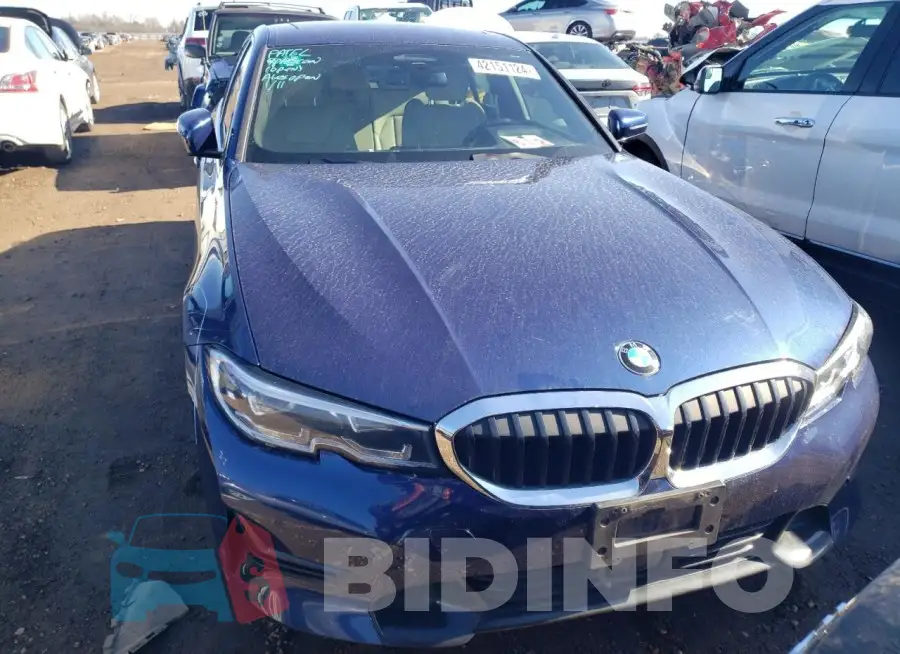 3MW5R7J02L8B17833 Photo# 5