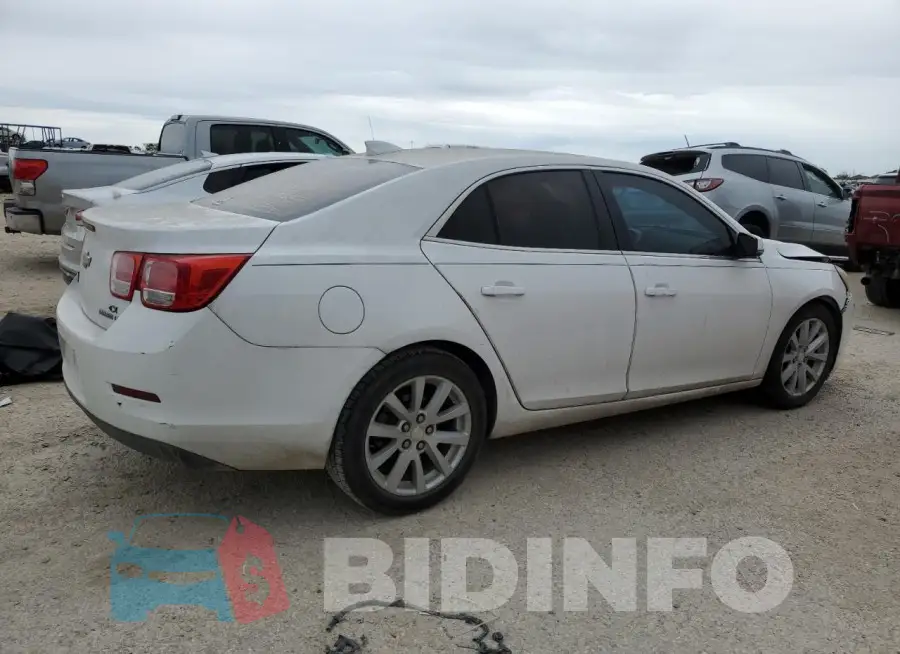 1G11D5SL4FF126177 Photo# 3