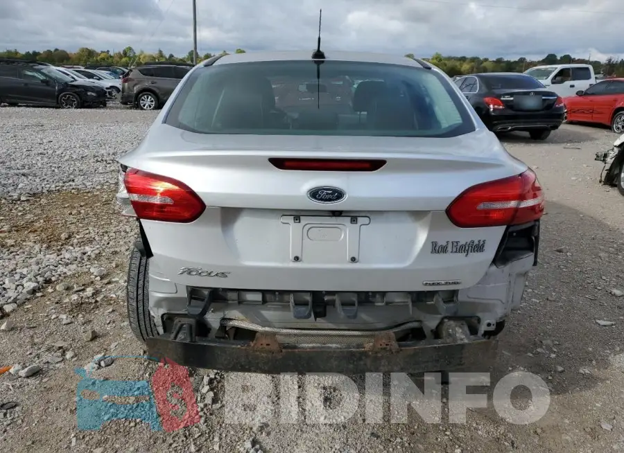 1FADP3E23GL288524 Photo# 6