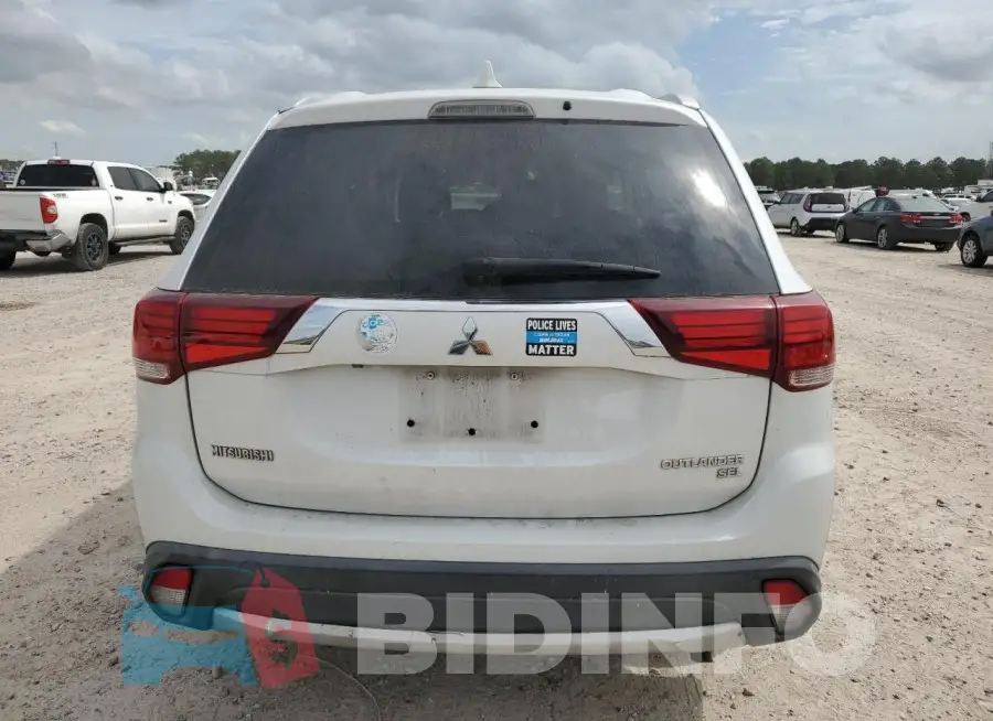 JA4AD3A39JZ036635 Photo# 6