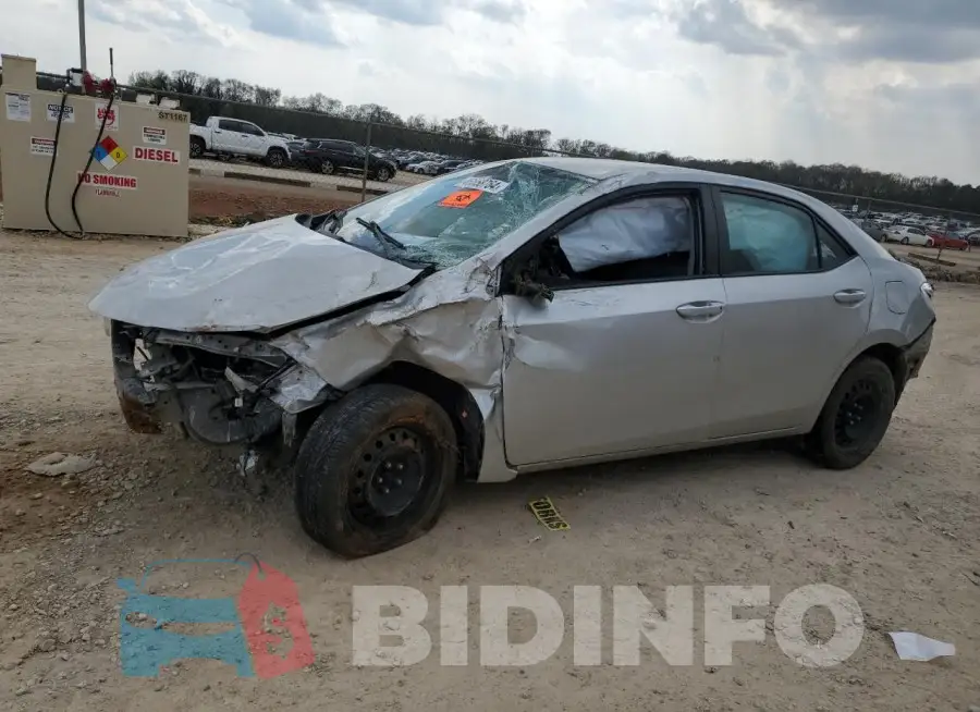 2T1BURHE1FC304518 Photo# 1