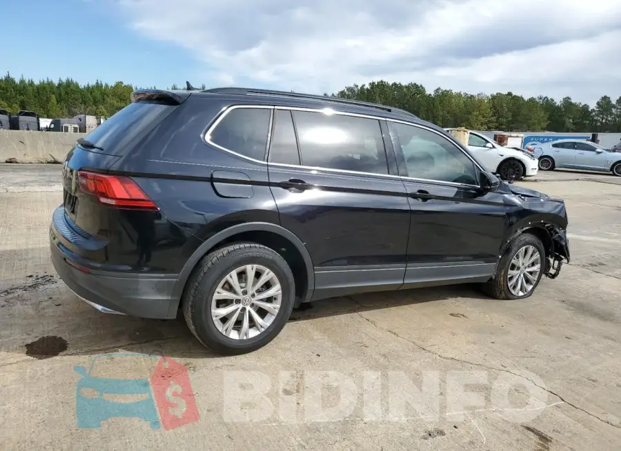 3VV3B7AX7KM018945 Photo# 3