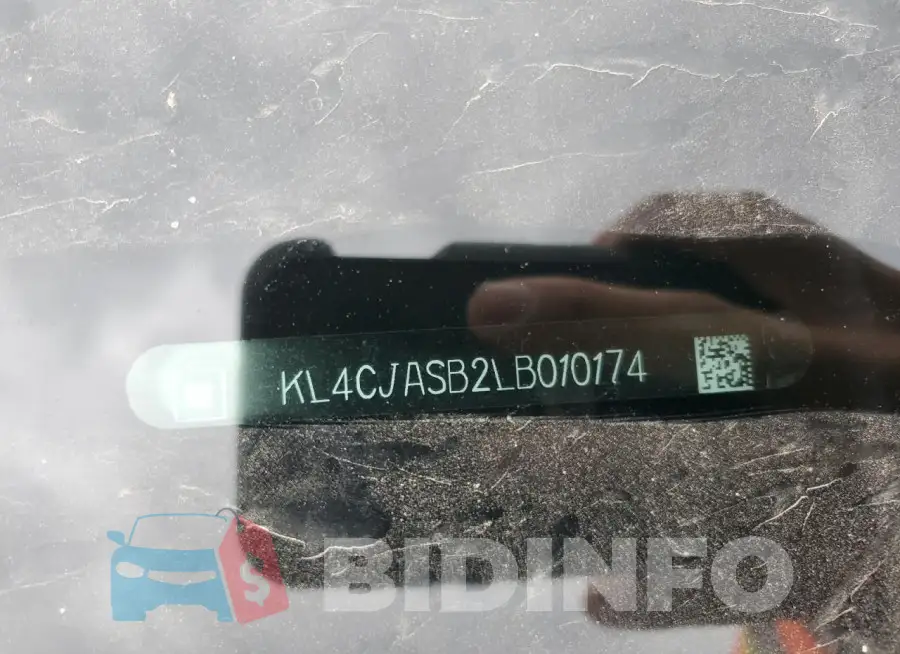 KL4CJASB2LB010174 Photo# 13