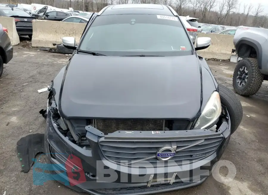 YV4902RF3F2564696 Photo# 5