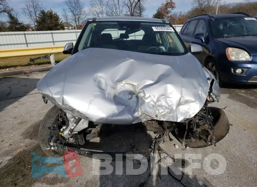 KMHRB8A37LU028251 Photo# 5