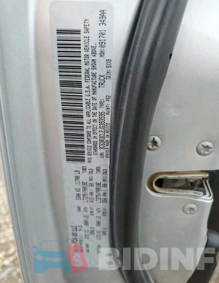 3C63R3CL2JG353595 Photo# 12