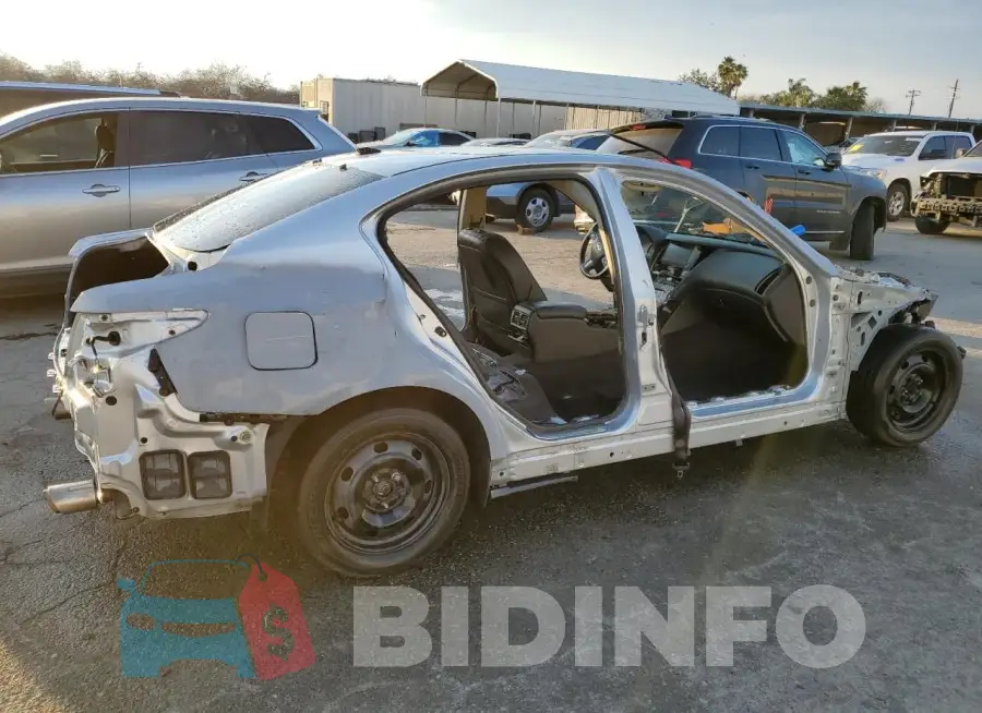 JN1BV7AP2FM339331 Photo# 3