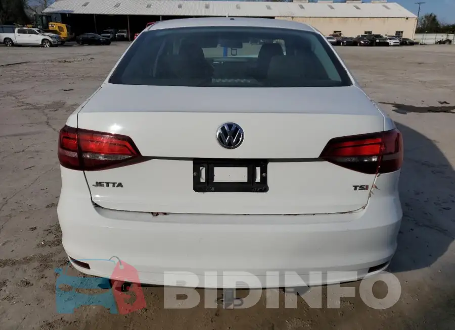 3VW2B7AJXHM396897 Photo# 6