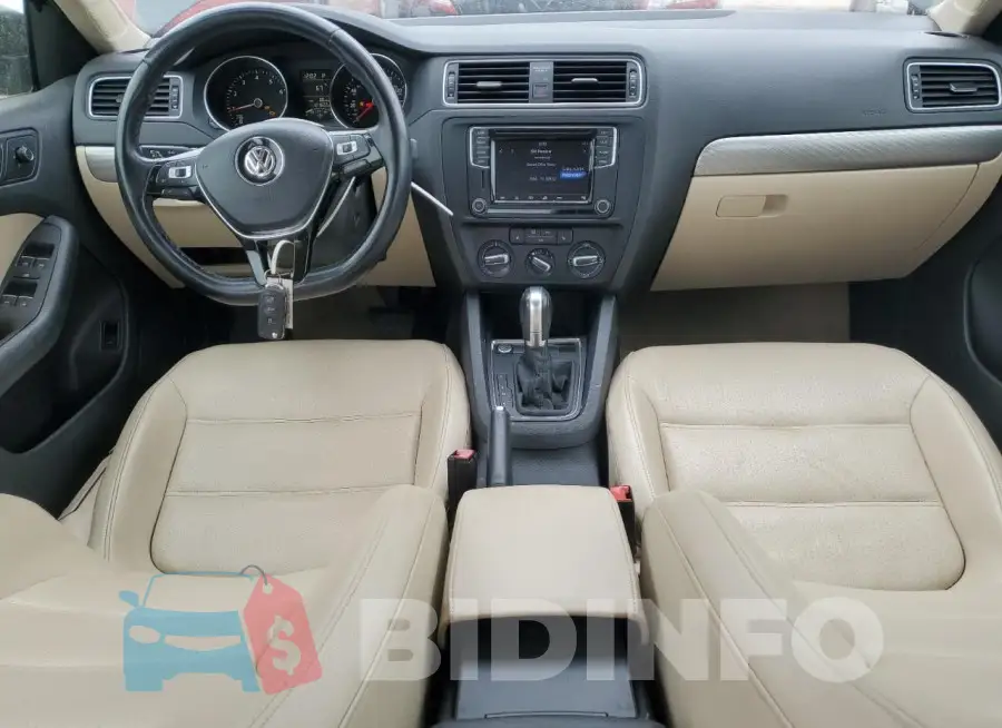 3VWD67AJ7GM260156 Photo# 8