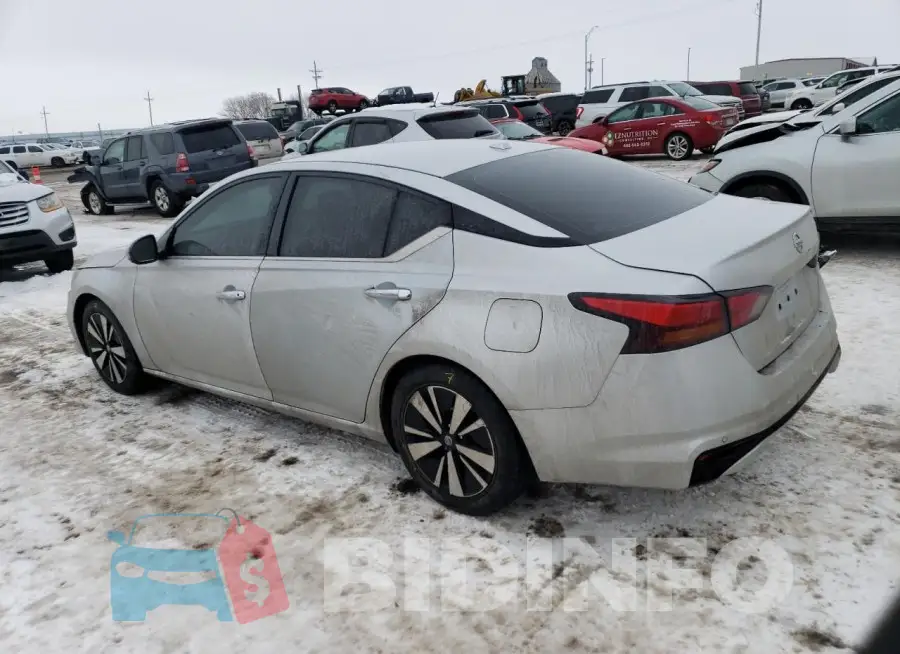 1N4BL4EV3KC182943 Photo# 2