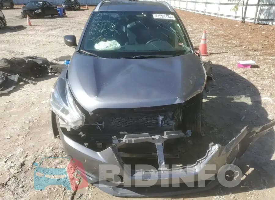 3N1CP5CU8JL524122 Photo# 5