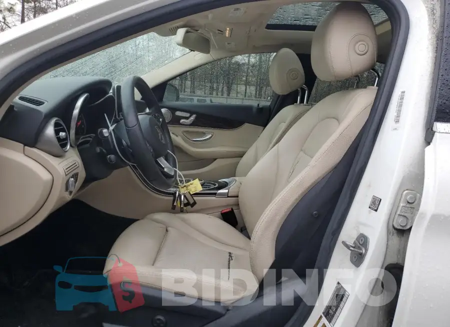 55SWF4JB7HU203883 Photo# 7