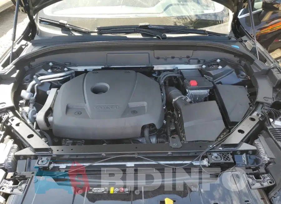 YV4102RK4M1882999 Photo# 12