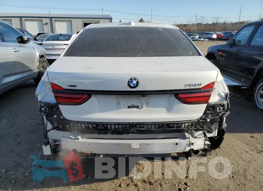 WBA7F2C30HG422882 Photo# 6