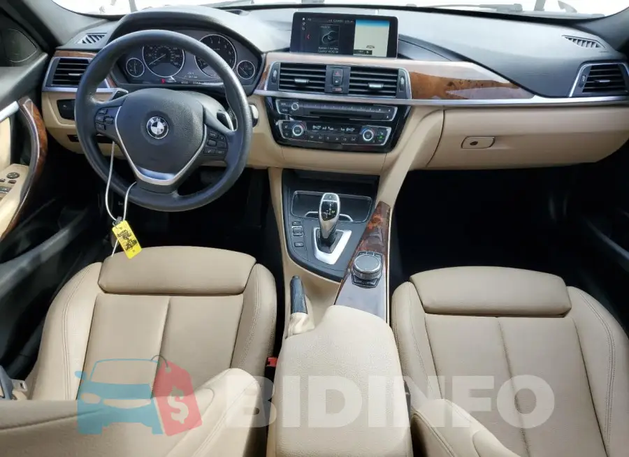WBA8B9C54JEE82677 Photo# 8