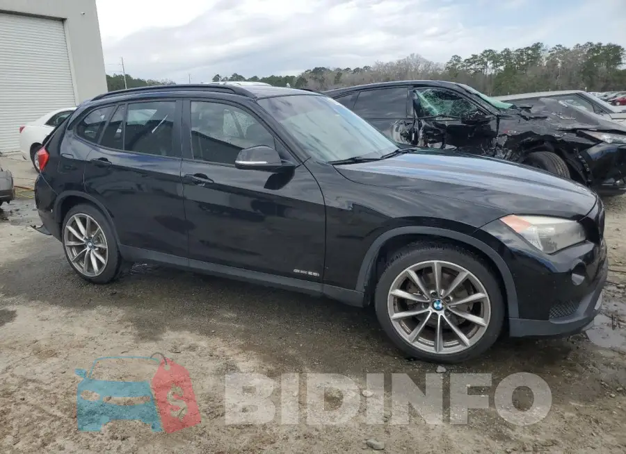 WBAVM1C56FV317927 Photo# 4
