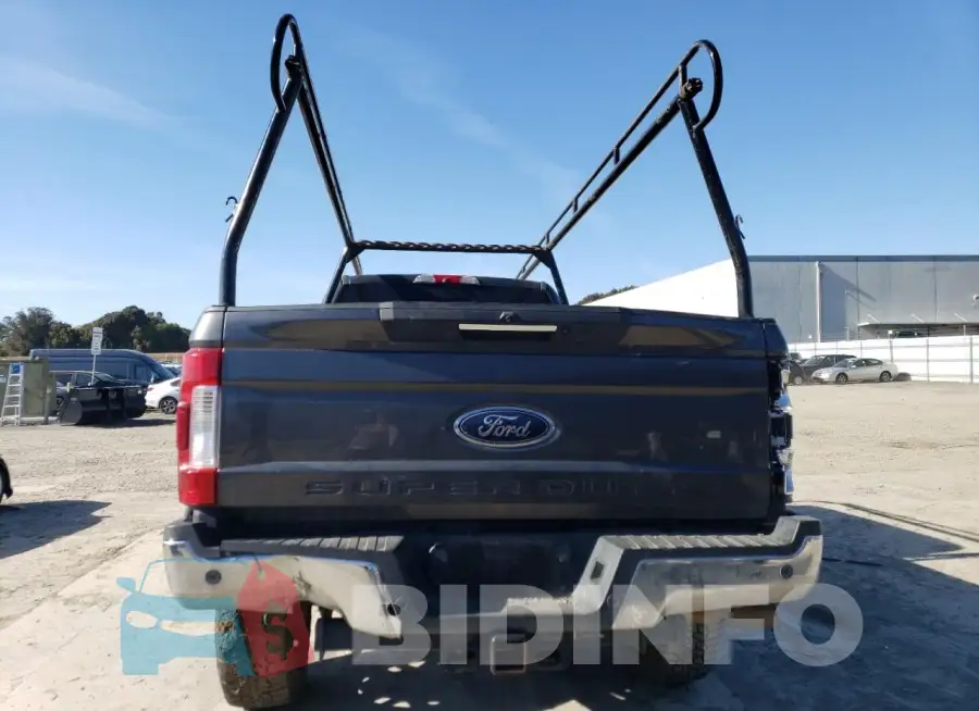 1FT8W3BT3JEB96840 Photo# 6