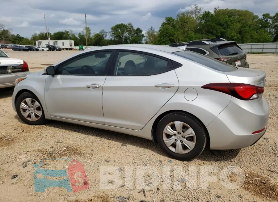 5NPDH4AE2GH744076 Photo# 2