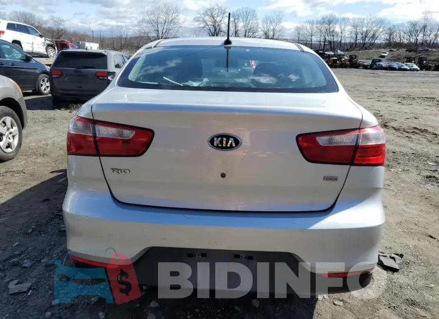 KNADM4A31G6688102 Photo# 6