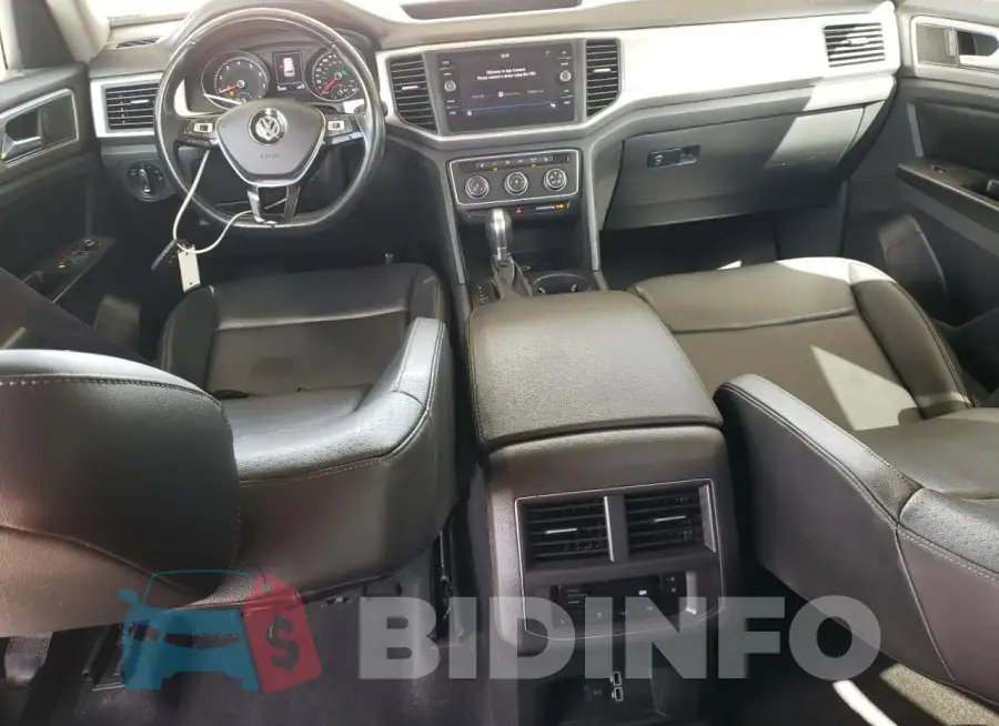 1V2CP2CA6JC600447 Photo# 8