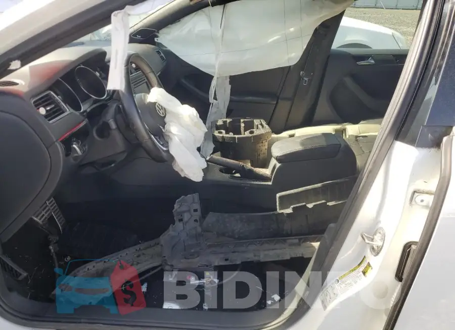 3VW4T7AJ2HM285590 Photo# 7