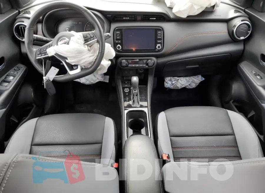 3N1CP5DV2PL500012 Photo# 8