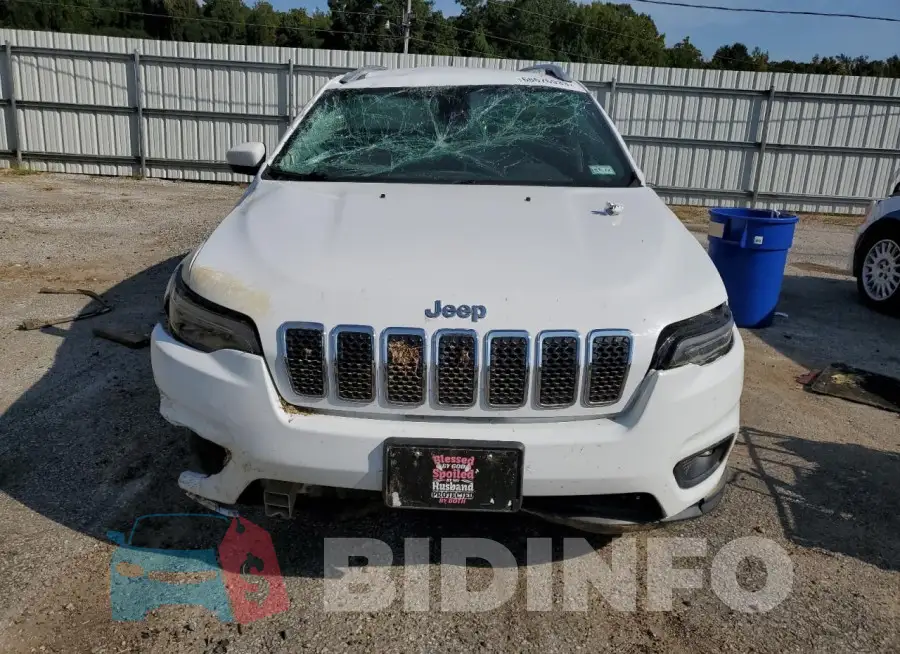 1C4PJLLB8KD201926 Photo# 5