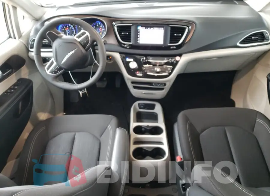 2C4RC1CGXNR229988 Photo# 8