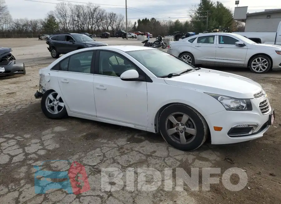 1G1PC5SB5F7107488 Photo# 4