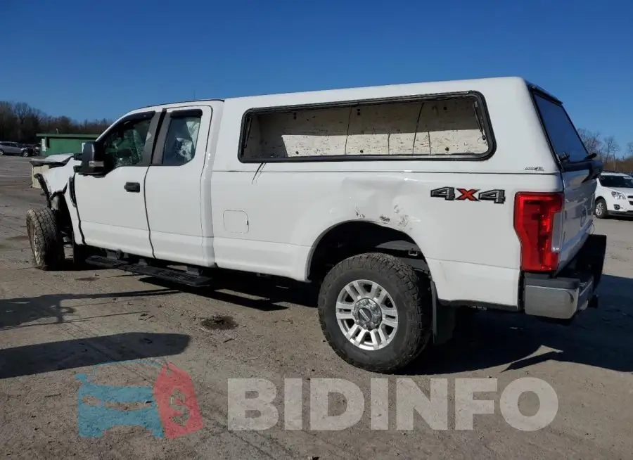 1FT7X2B68KEC75841 Photo# 2