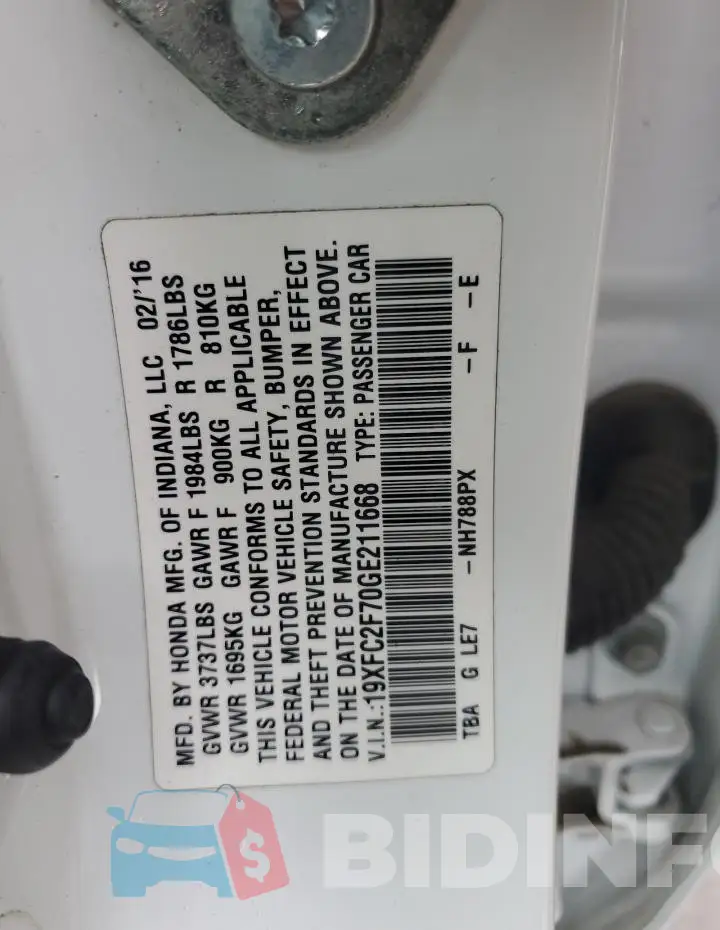 19XFC2F70GE211668 Photo# 12