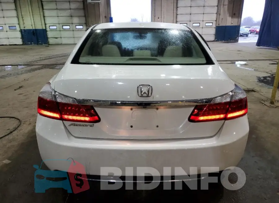 1HGCR2F84FA143372 Photo# 6