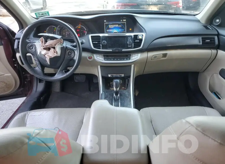 1HGCR2F86FA141283 Photo# 8