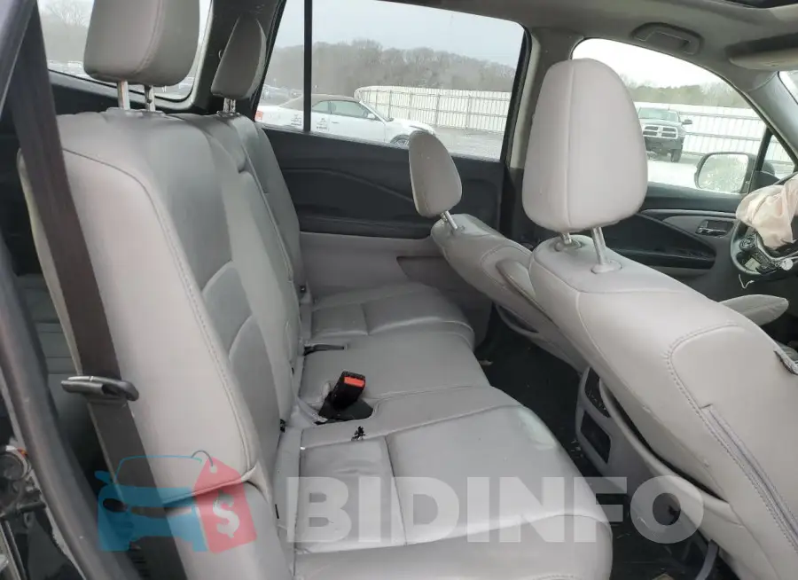5FNYF5H55JB025302 Photo# 11