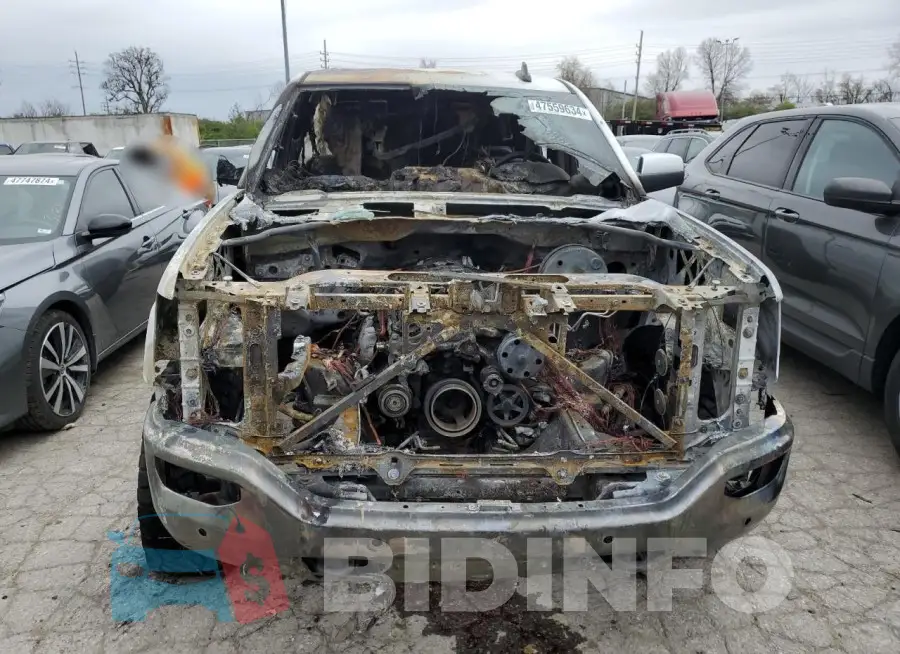 3GTU2NEC2JG179957 Photo# 5