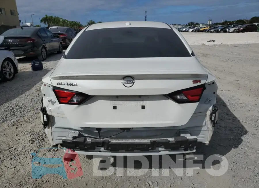 1N4BL4CV4PN332072 Photo# 6