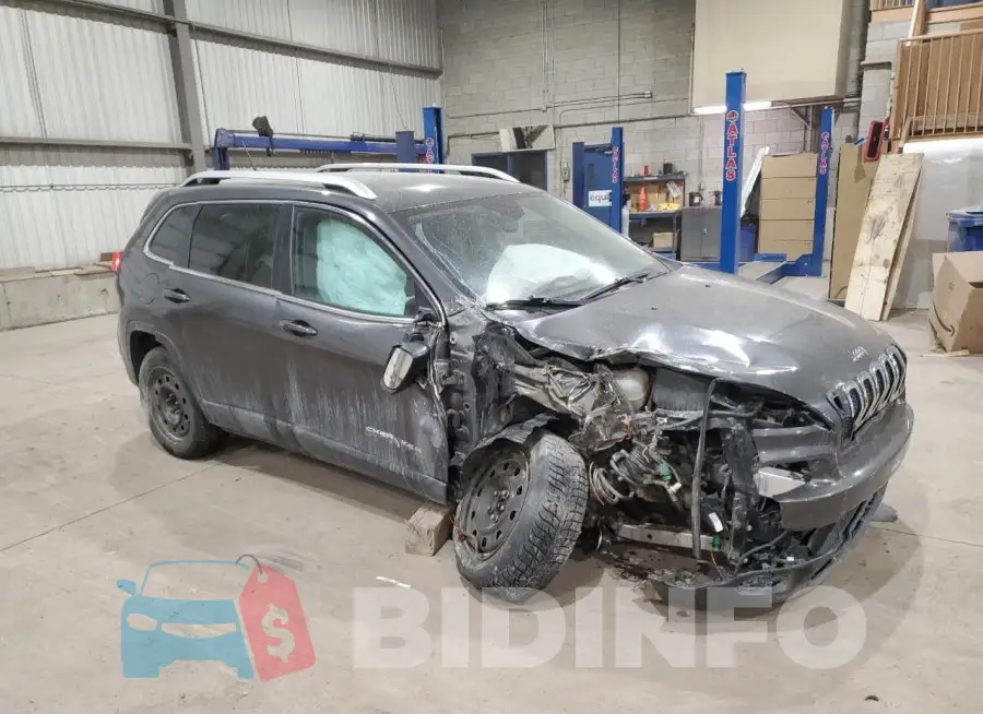 1C4PJLCB5FW607382 Photo# 4