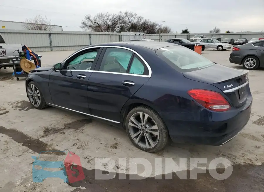 WDDWF4JB4HR302260 Photo# 2