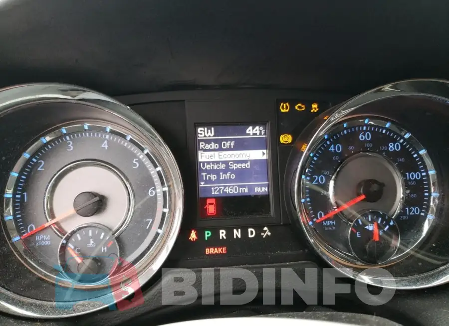 2C4RC1BG8GR138075 Photo# 9