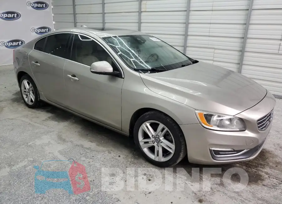 YV140MFC7F1309634 Photo# 4