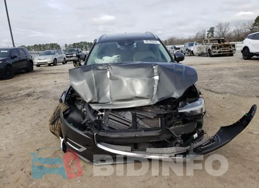 YV4102DL3M1821563 Photo# 5