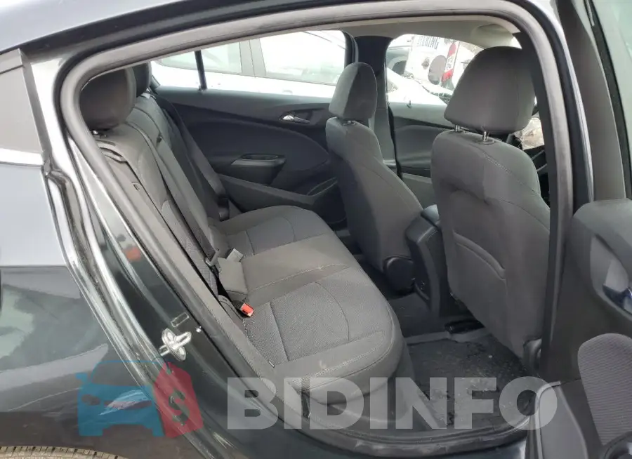 1G1BE5SM2J7162012 Photo# 10