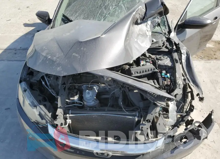 19XFC2F57GE038052 Photo# 11