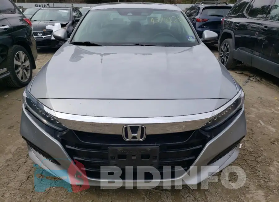 1HGCV2F91JA043467 Photo# 5