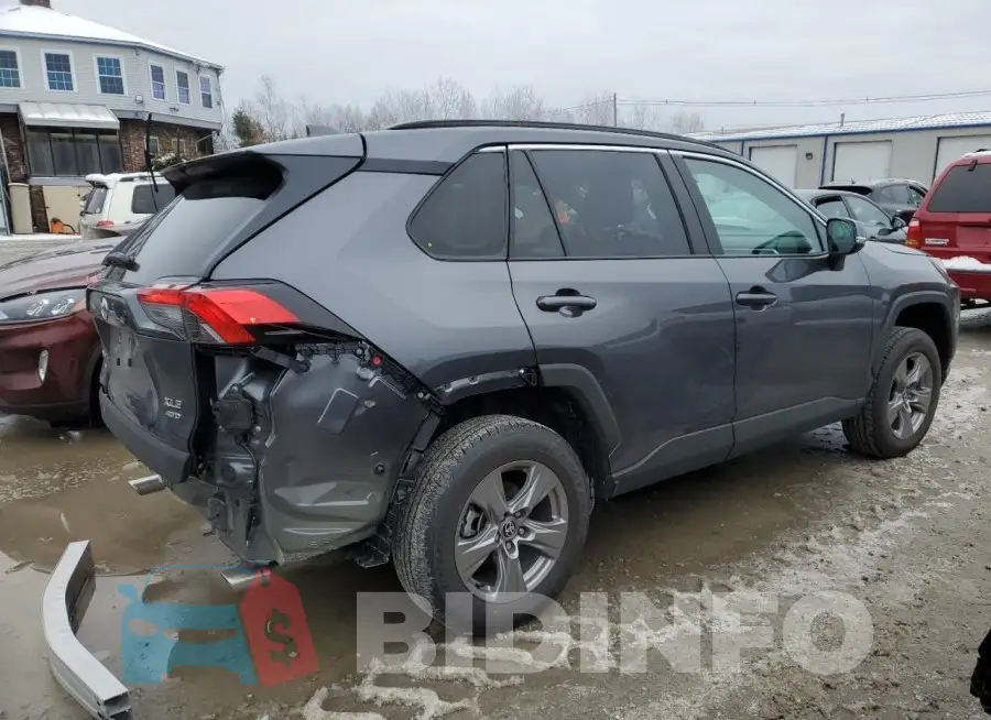 2T3P1RFV6PC390144 Photo# 3