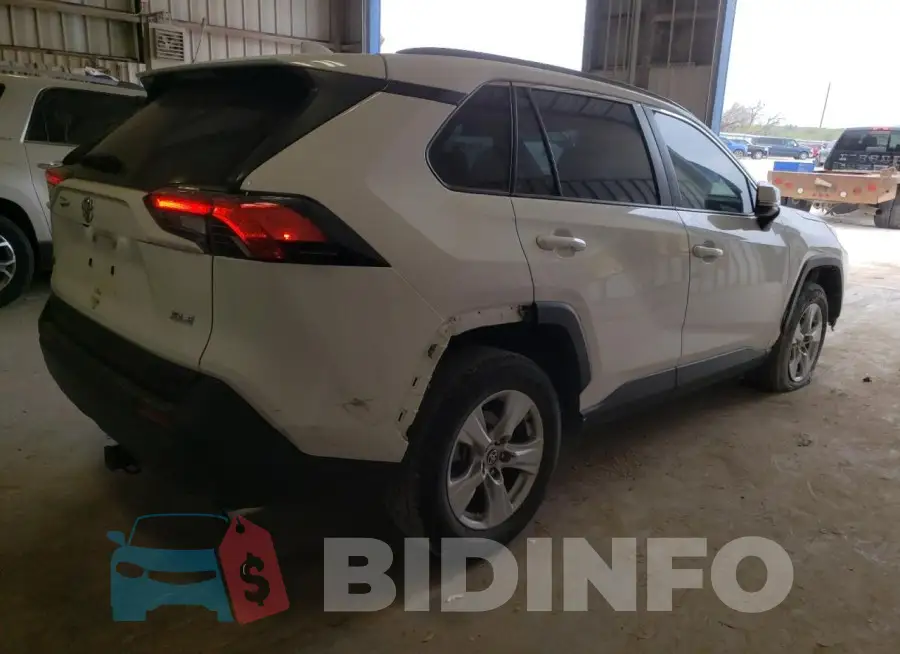 JTMW1RFVXMD069713 Photo# 3
