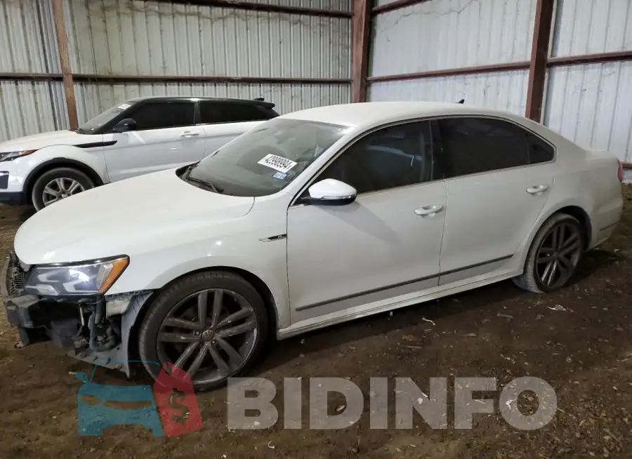 1VWDT7A32HC060752 Photo# 1
