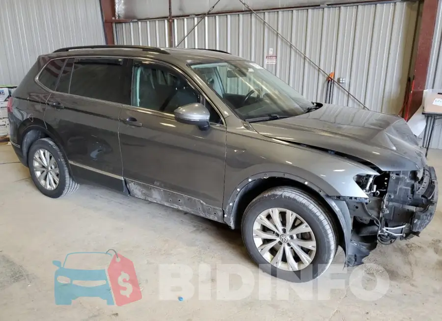 3VV2B7AX5JM068544 Photo# 4