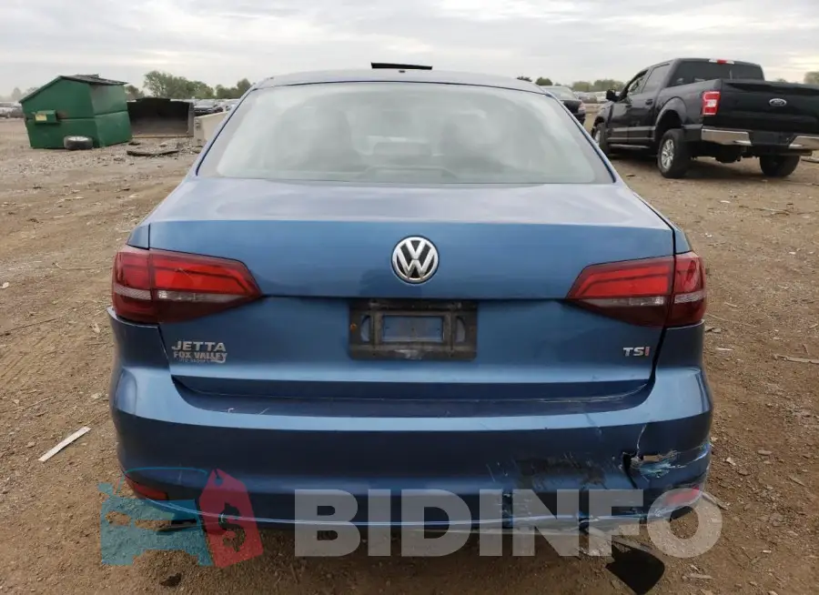 3VW267AJ2GM254045 Photo# 6